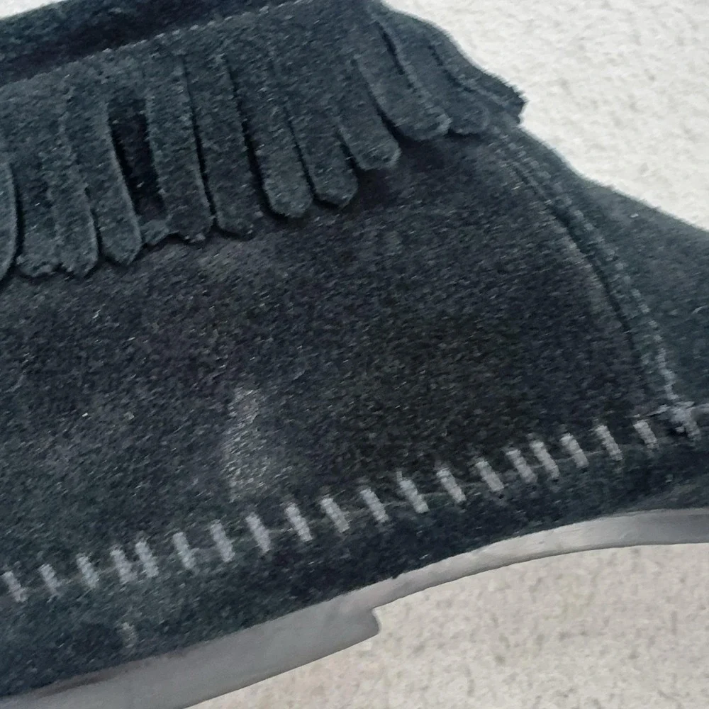 Minnetonka Boots Womens Size 7.5 Black Suede Fringe Ankle Booties Zip 289